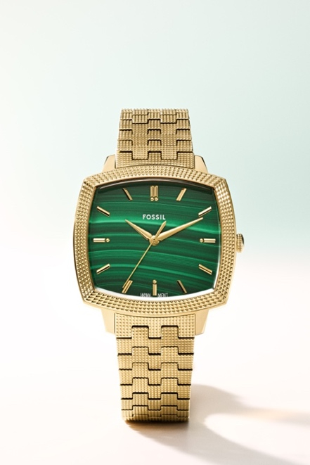 FOSSIL Unveils Limited-Edition Nick Jonas x FOSSIL 18K Gold-Plated Machine Luxe Watch